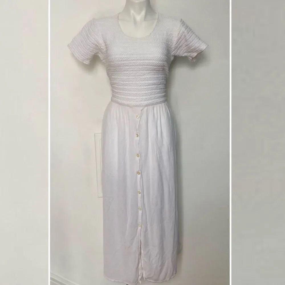 Jacquline Lauren vintage  Smocked 90s button front midi dress